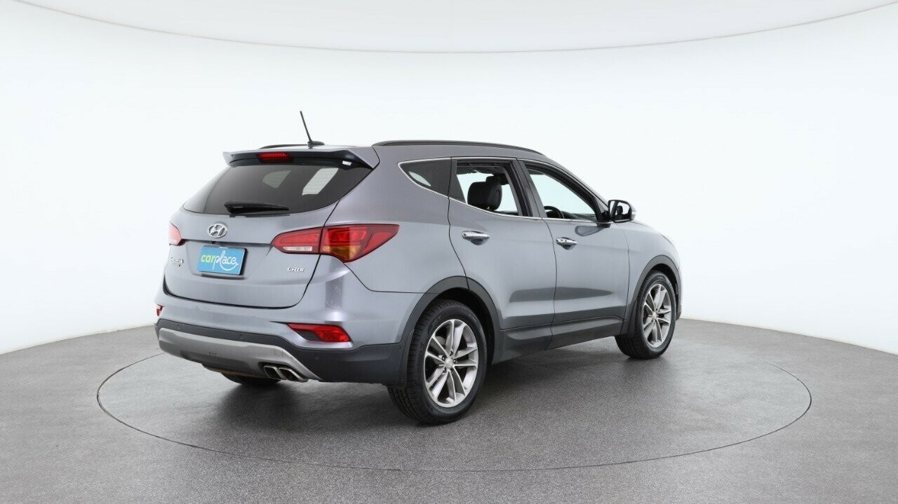 Hyundai Santa Fe image 4