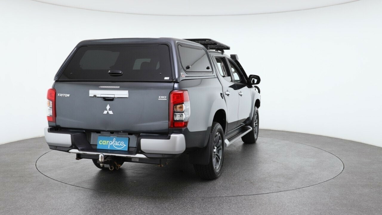 Mitsubishi Triton image 3