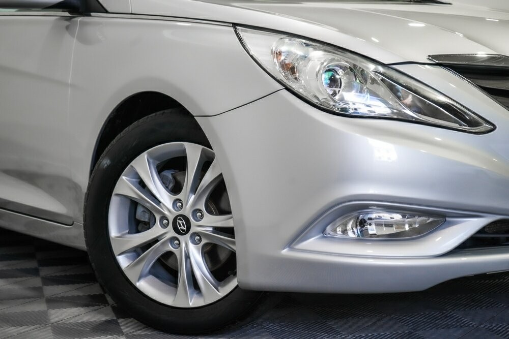 Hyundai I45 image 2