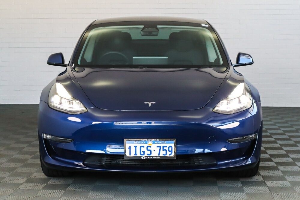 Tesla Model 3 image 3