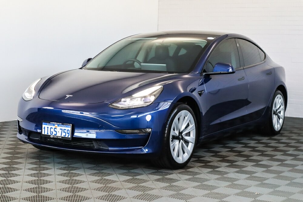 Tesla Model 3 image 4