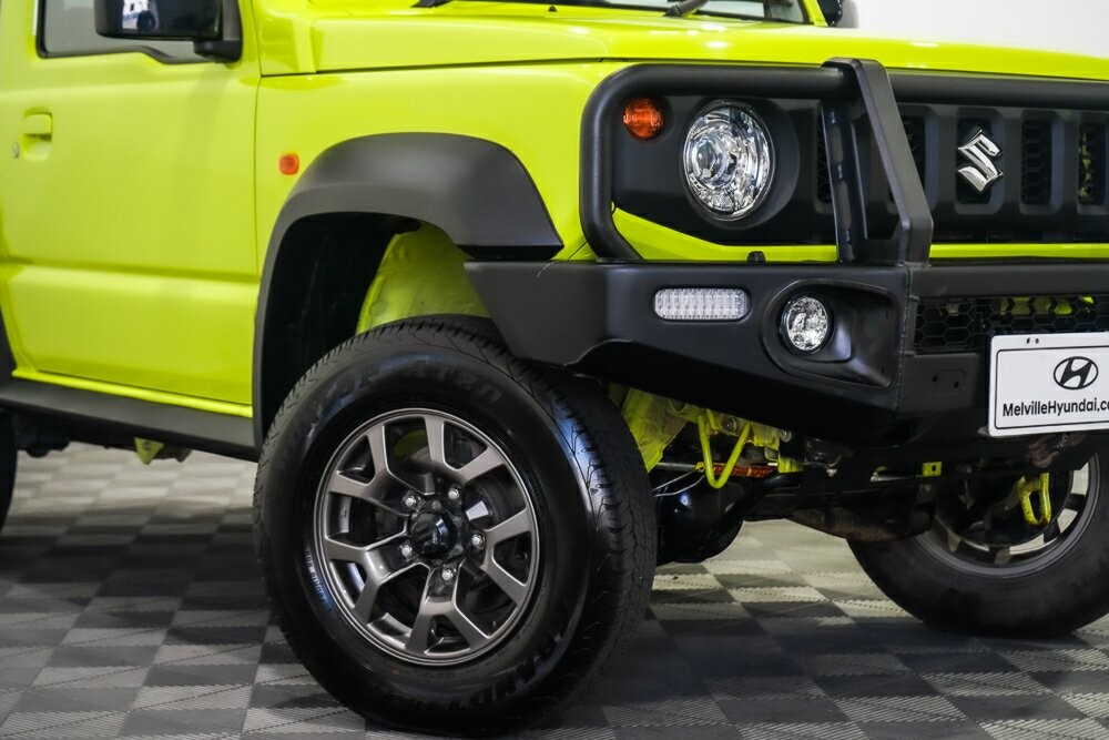 Suzuki Jimny image 2