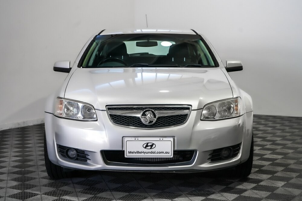 Holden Berlina image 2