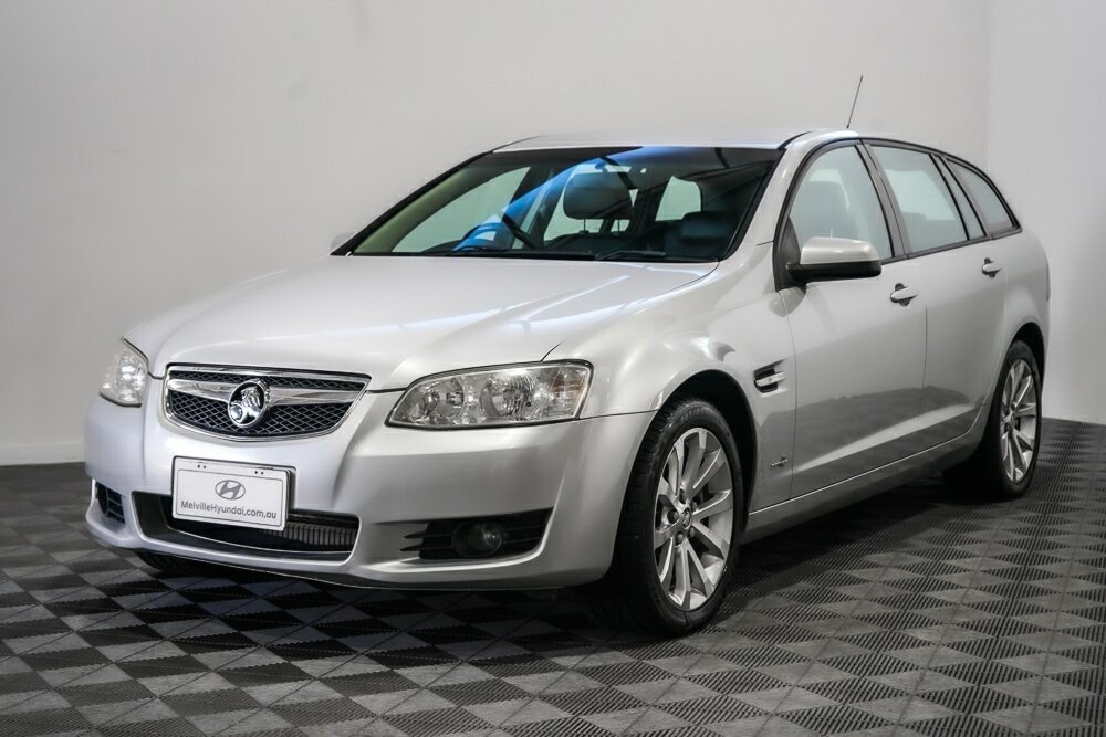 Holden Berlina image 3