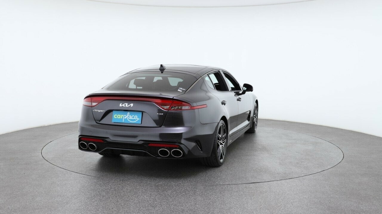 Kia Stinger image 3