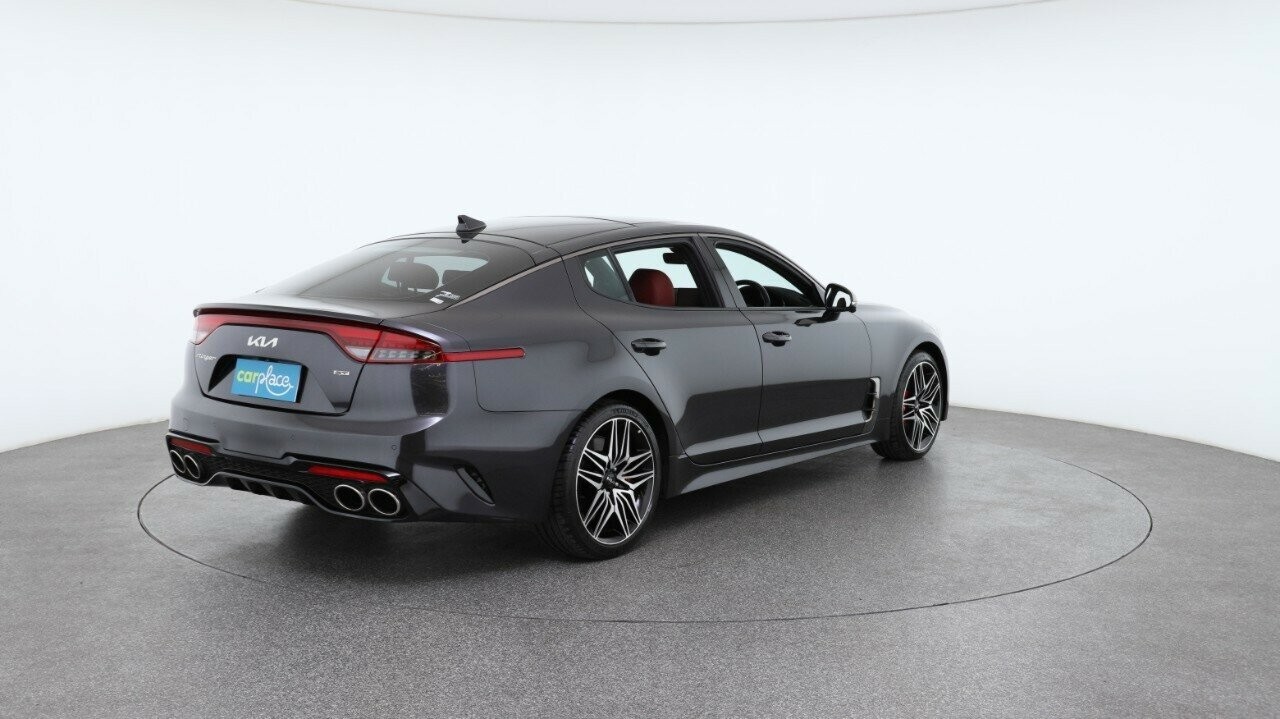 Kia Stinger image 4