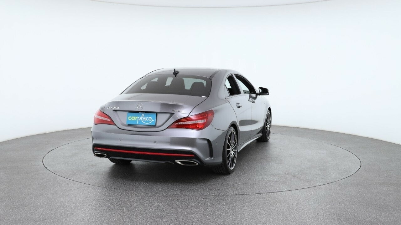 Mercedes Benz Cla-class image 3