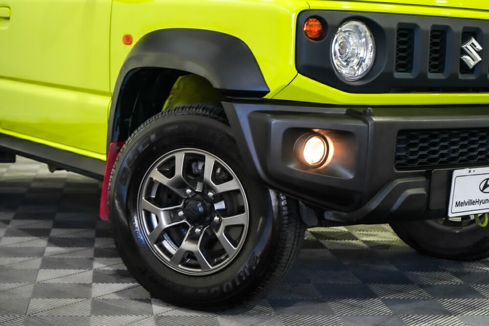 Suzuki Jimny image 2