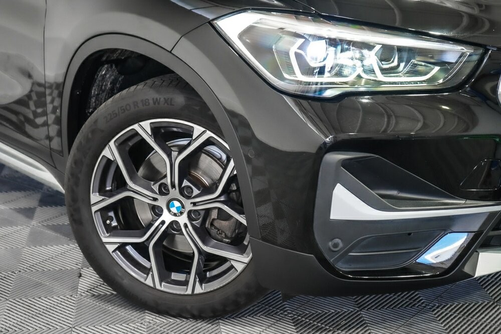 BMW X1 image 2