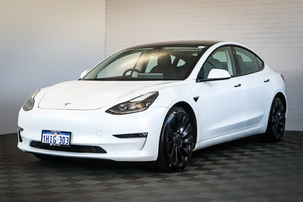 Tesla Model 3 image 4