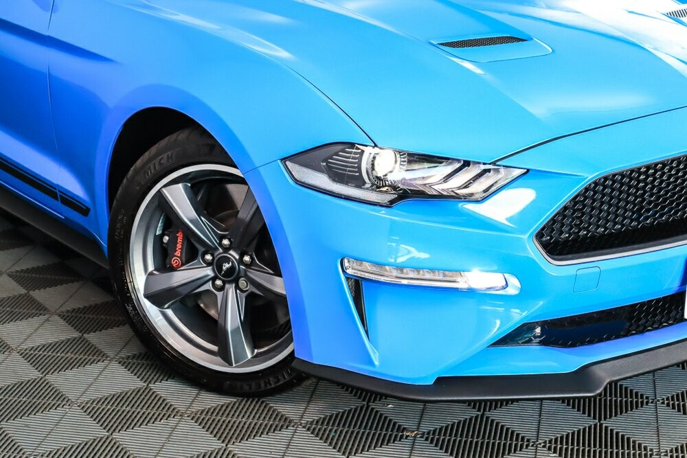 Ford Mustang image 3