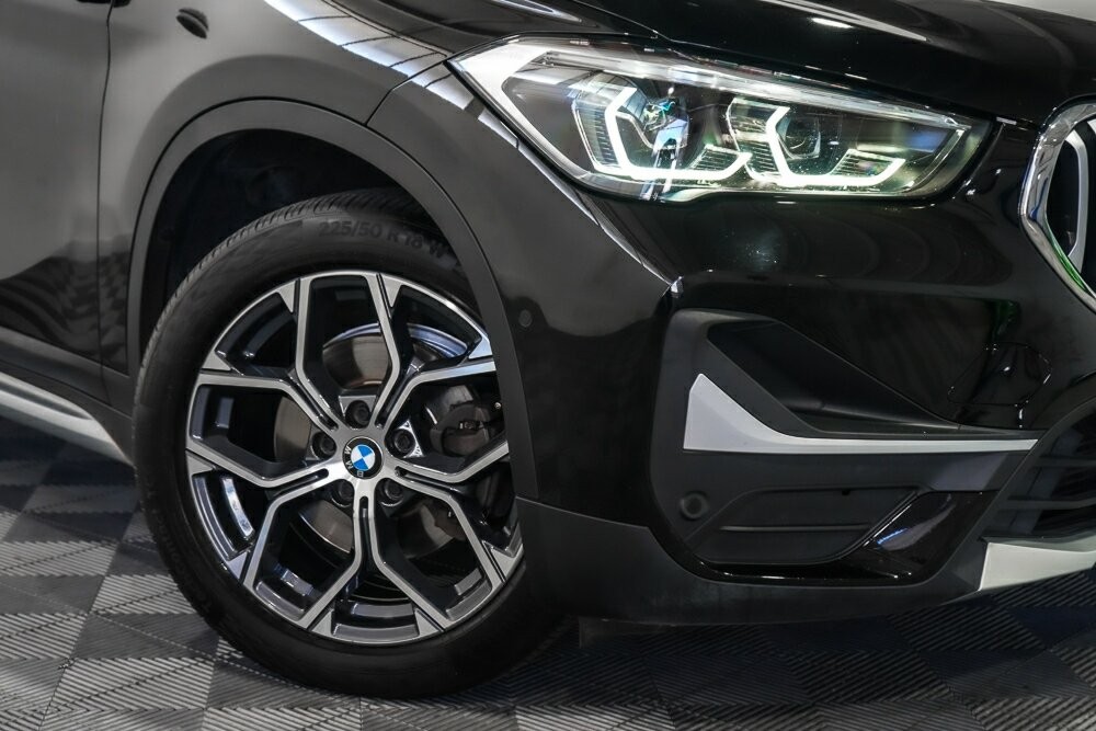 BMW X1 image 2