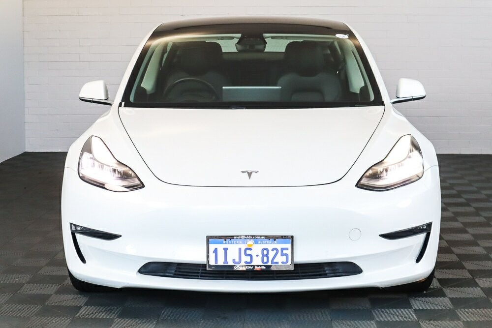 Tesla Model 3 image 3