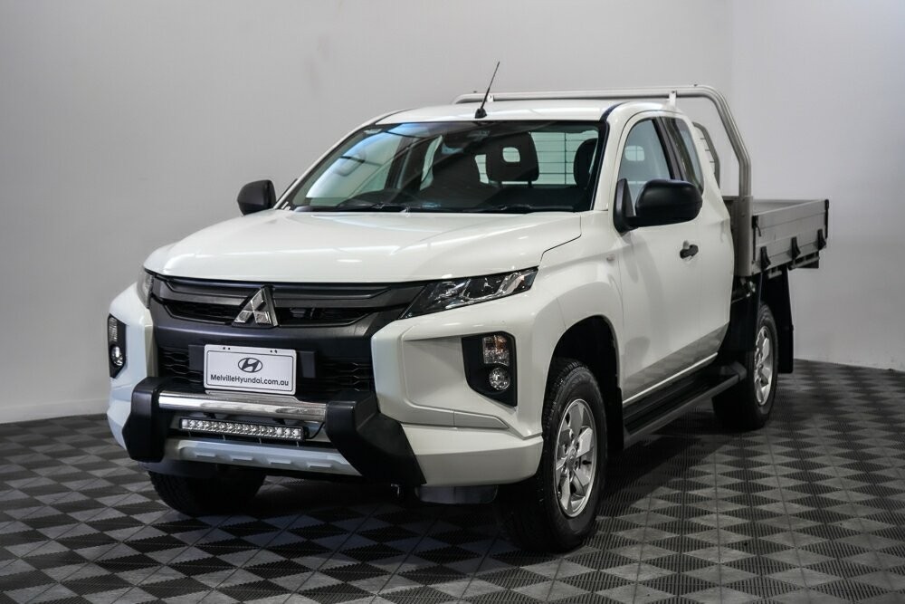 Mitsubishi Triton image 4