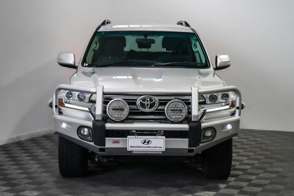 Toyota Landcruiser image 3