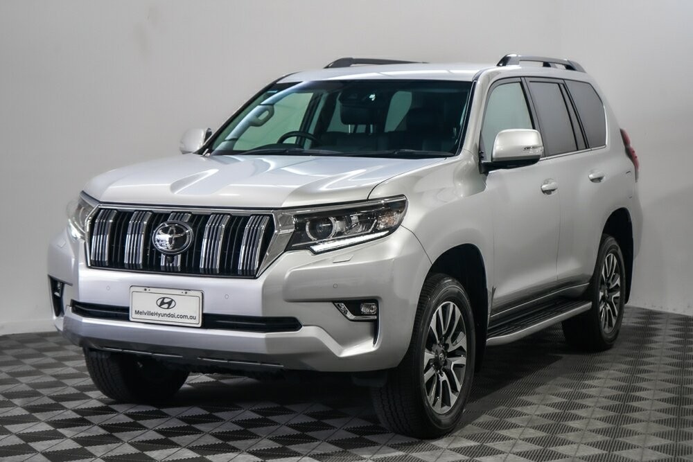 Toyota Landcruiser Prado image 4