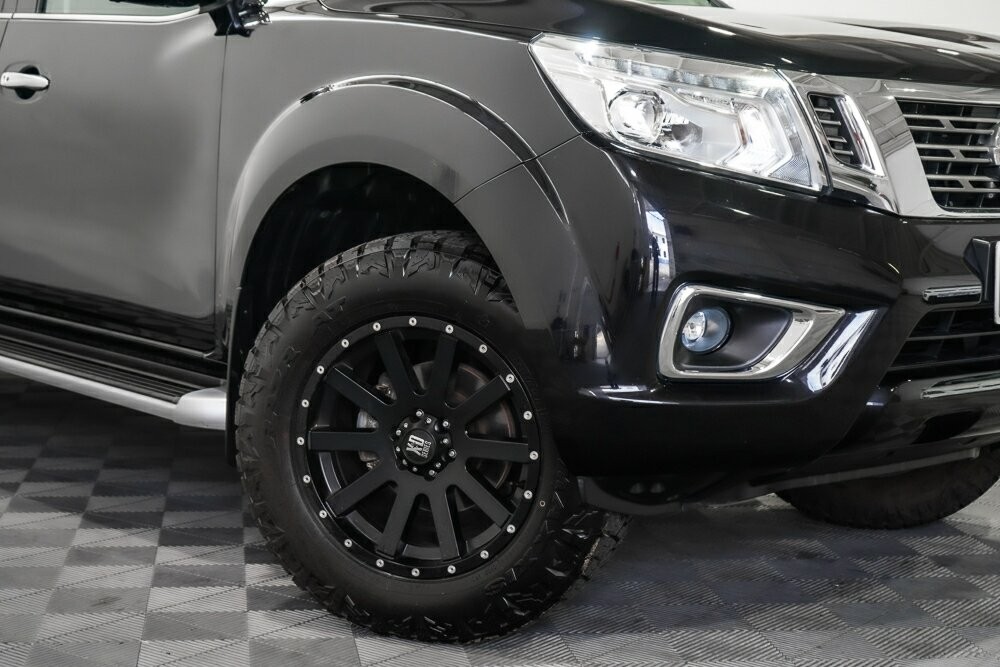 Nissan Navara image 2