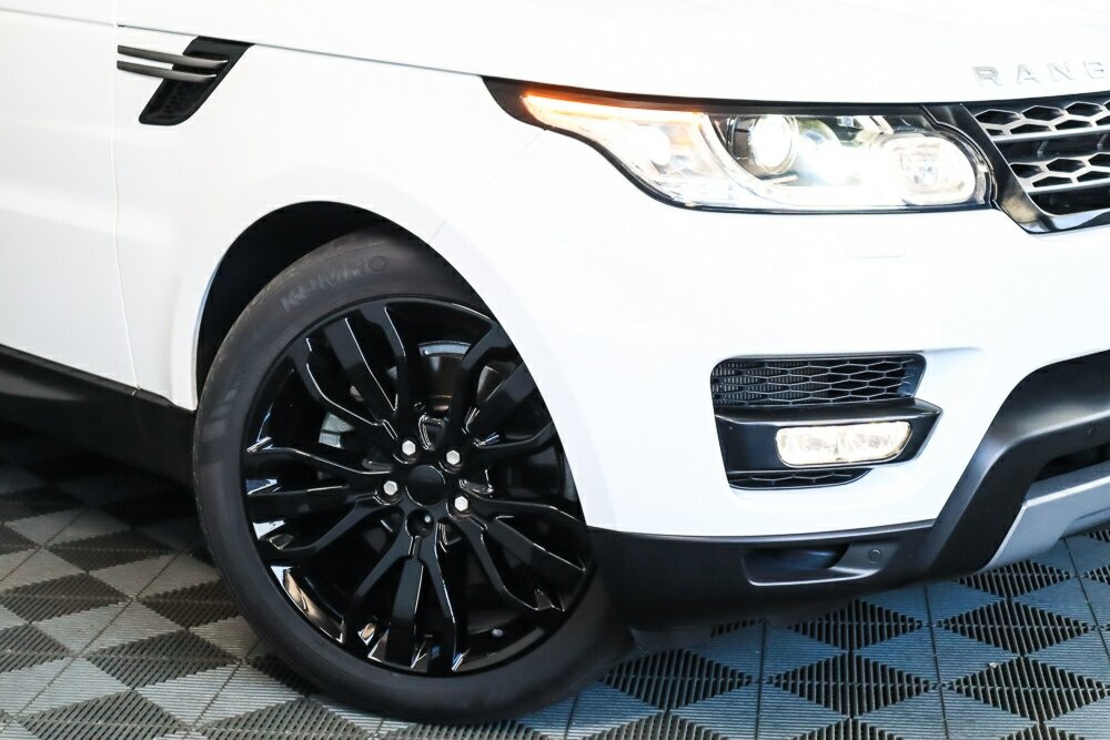 Land Rover Range Rover Sport image 2