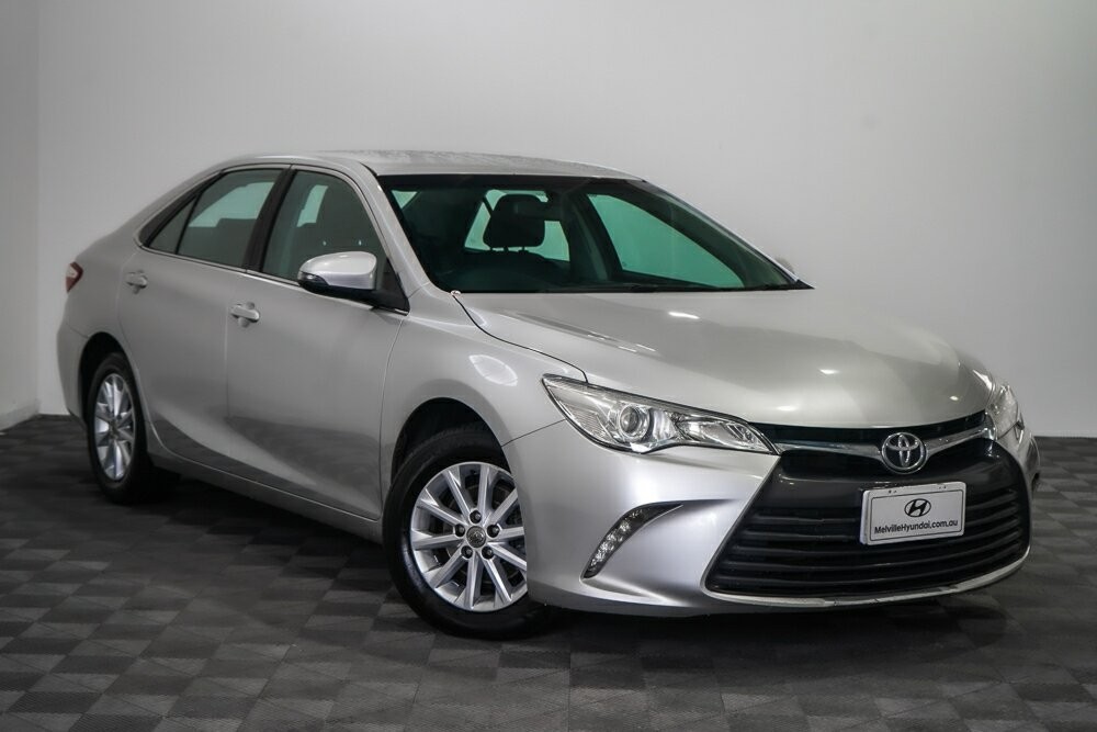 Toyota Camry image 1