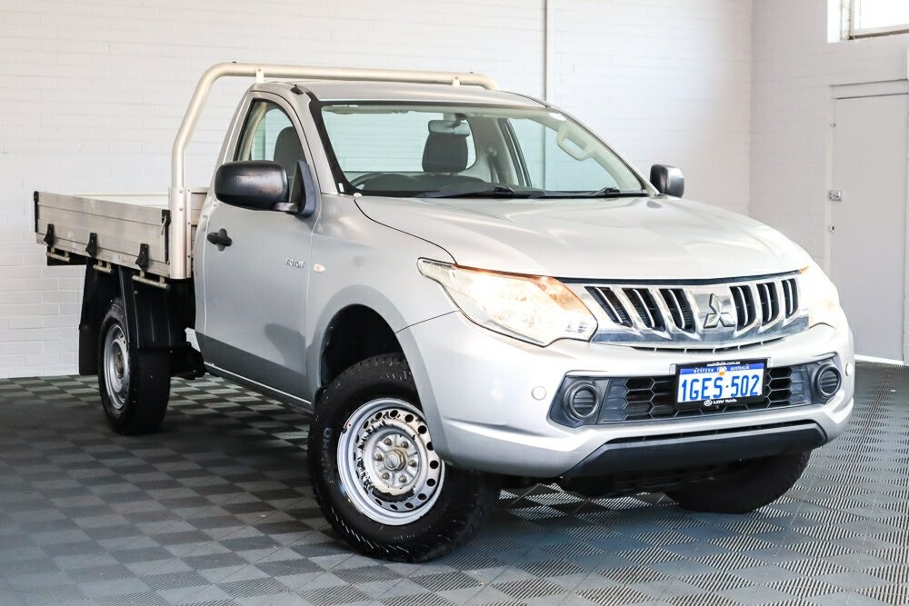 Mitsubishi Triton image 1