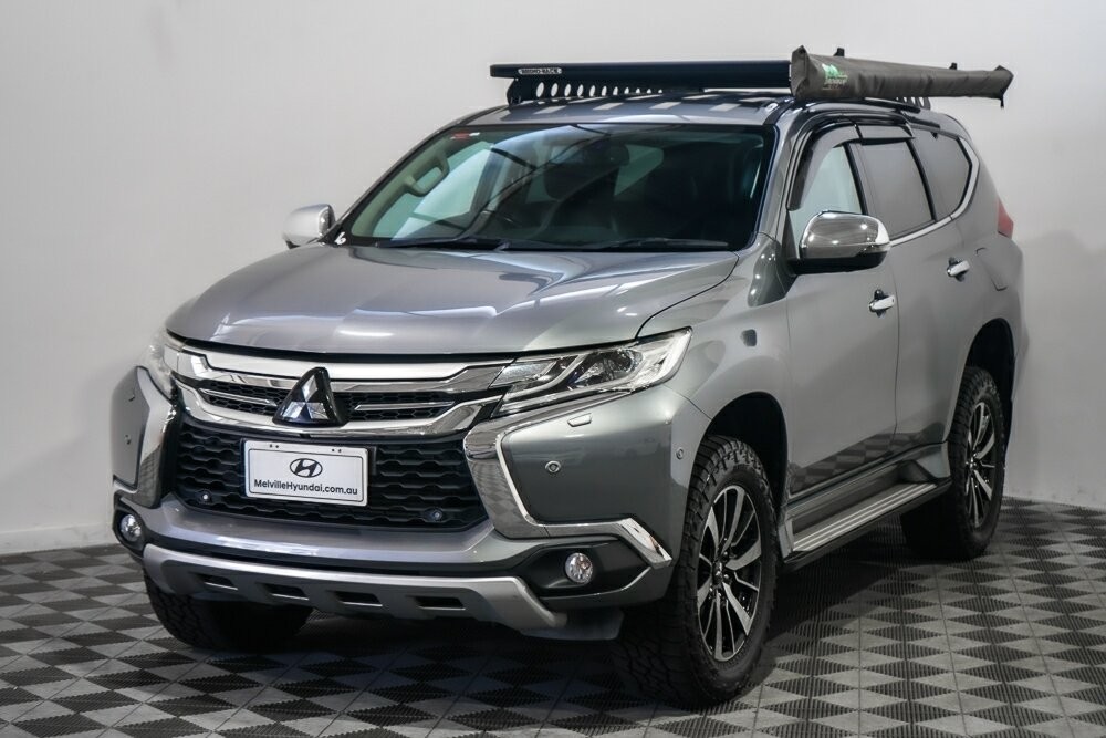 Mitsubishi Pajero Sport image 4