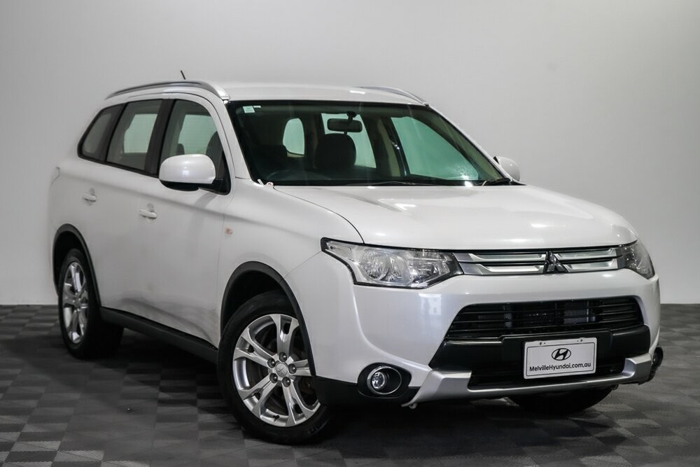 Mitsubishi Outlander image 1