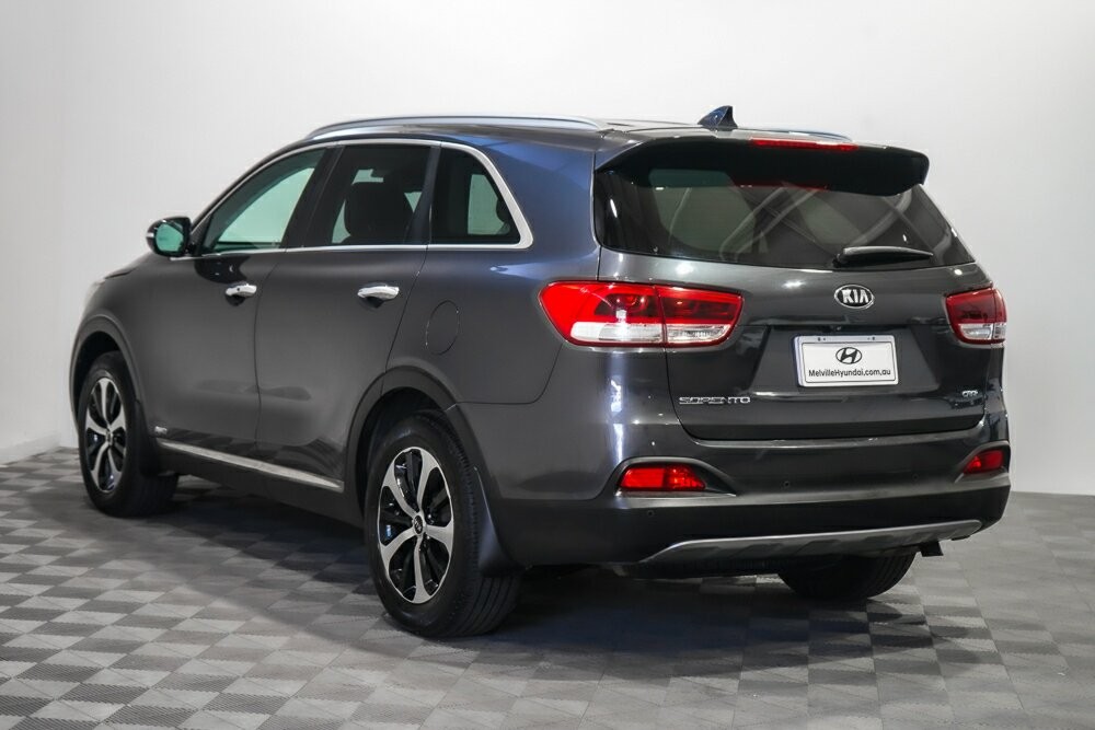 Kia Sorento image 4