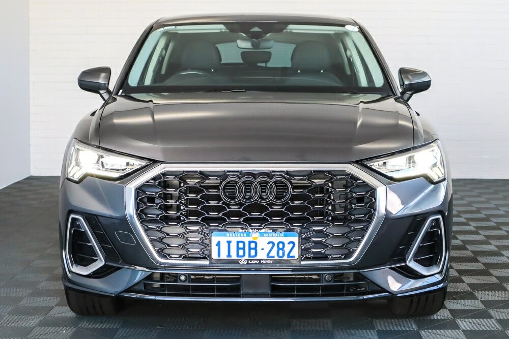 Audi Q3 image 4