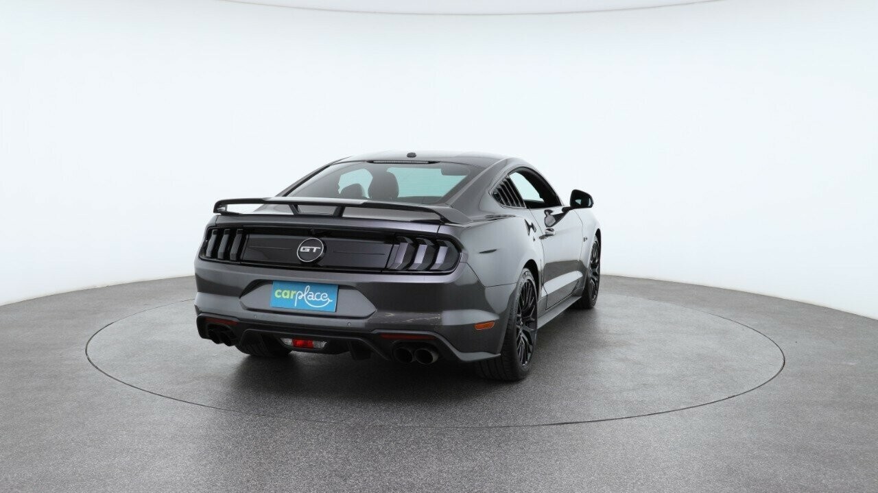 Ford Mustang image 3