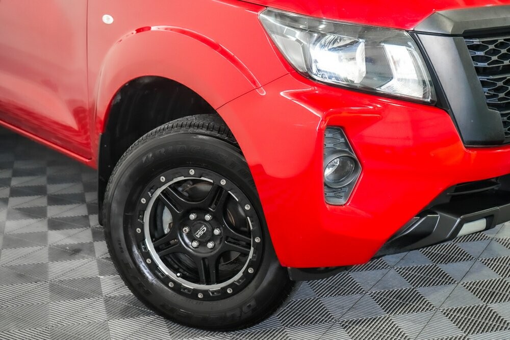 Nissan Navara image 2