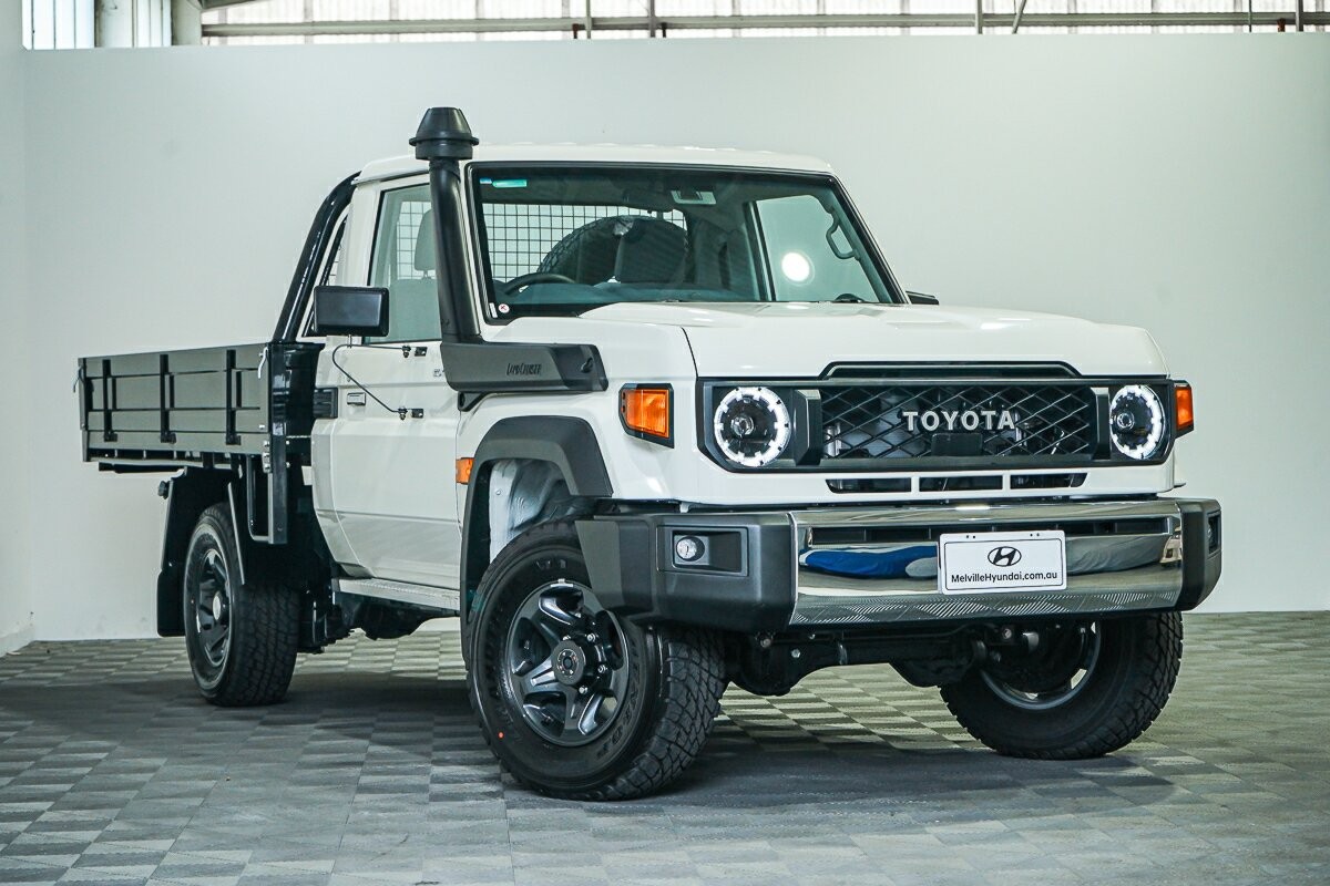 Toyota Landcruiser image 1