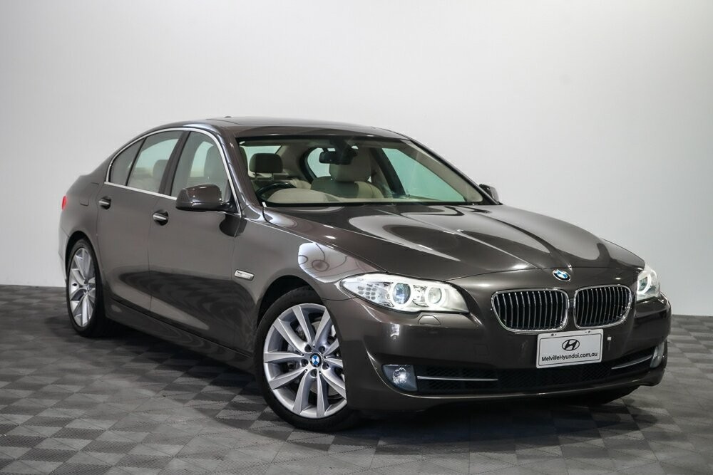 BMW 5 Series image 1