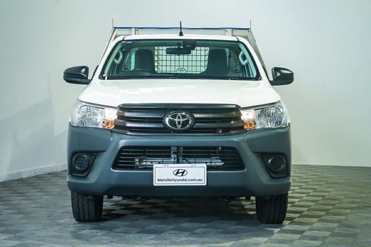 Toyota Hilux image 3