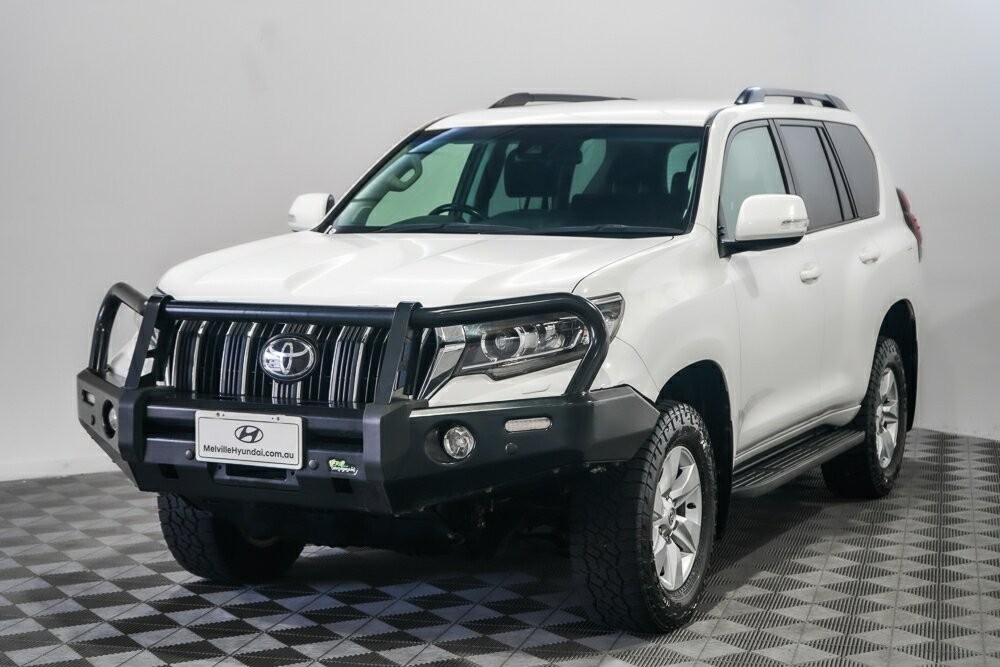 Toyota Landcruiser Prado image 4