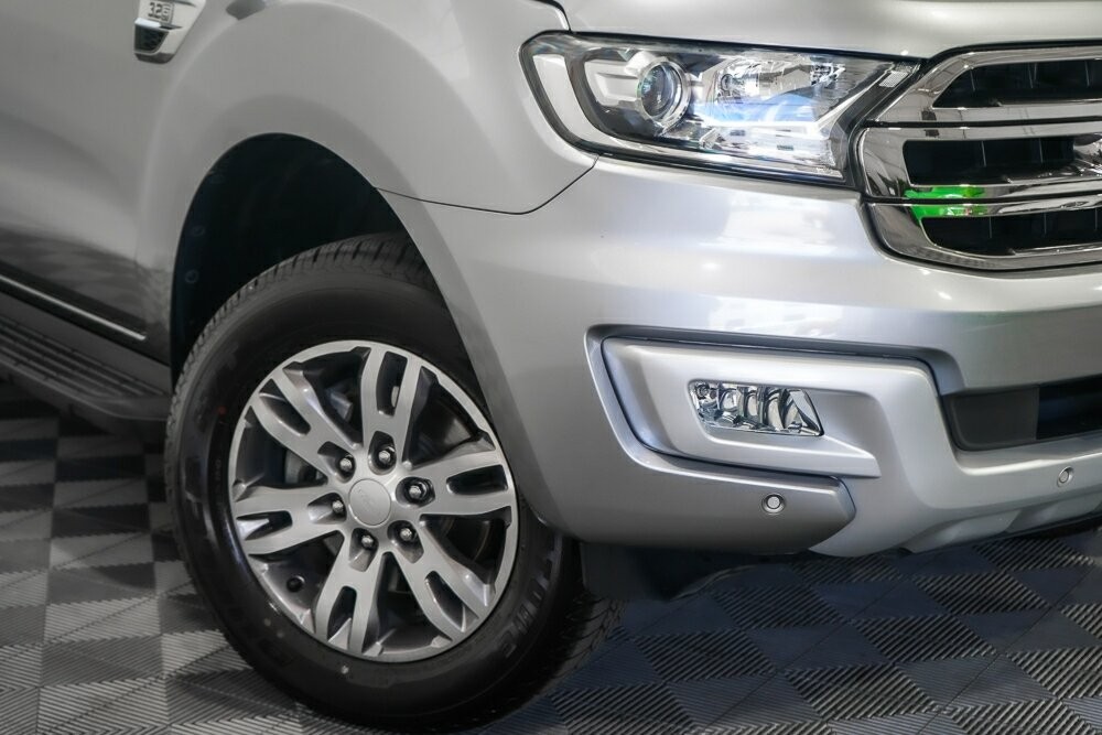 Ford Everest image 2