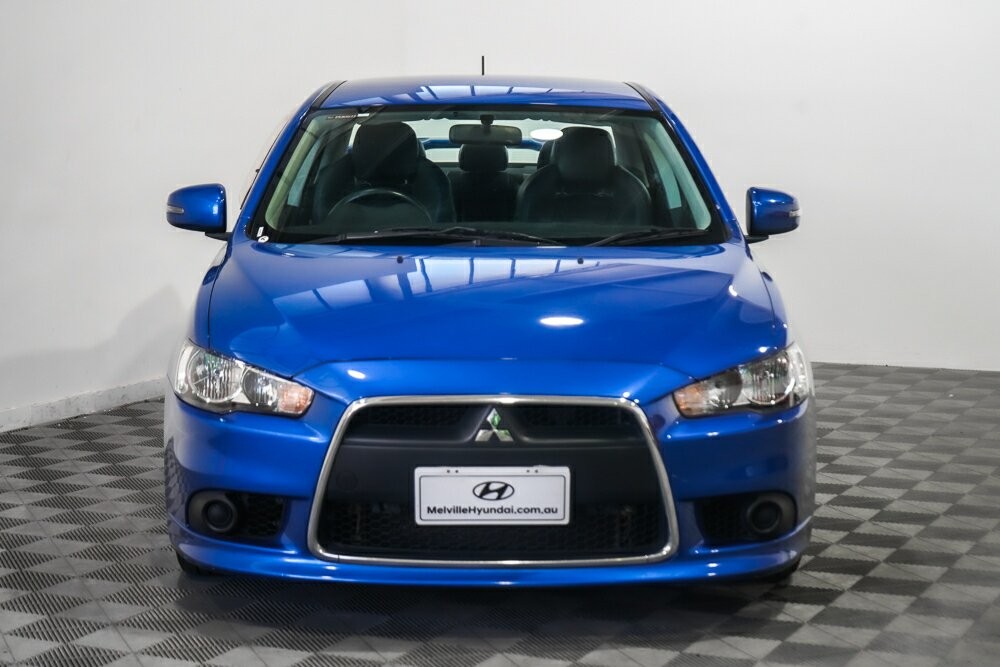 Mitsubishi Lancer image 3