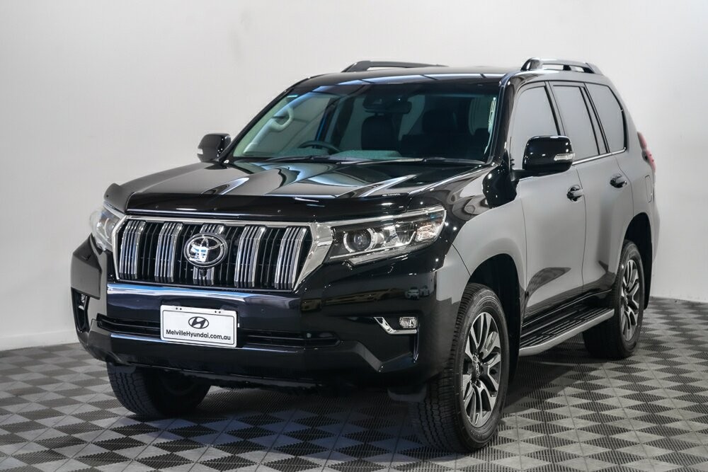 Toyota Landcruiser Prado image 4