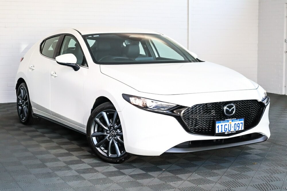 Mazda 3 image 1