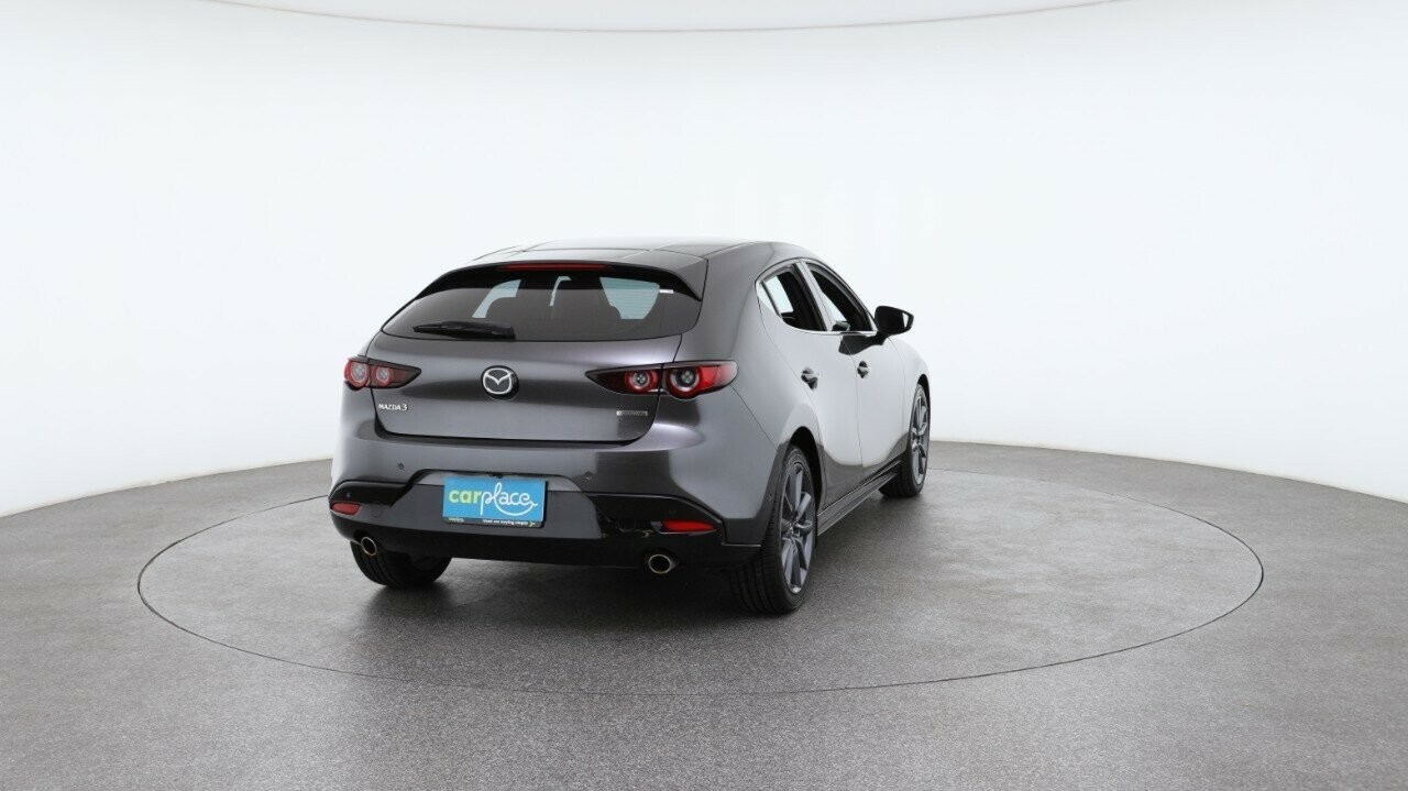 Mazda 3 image 3