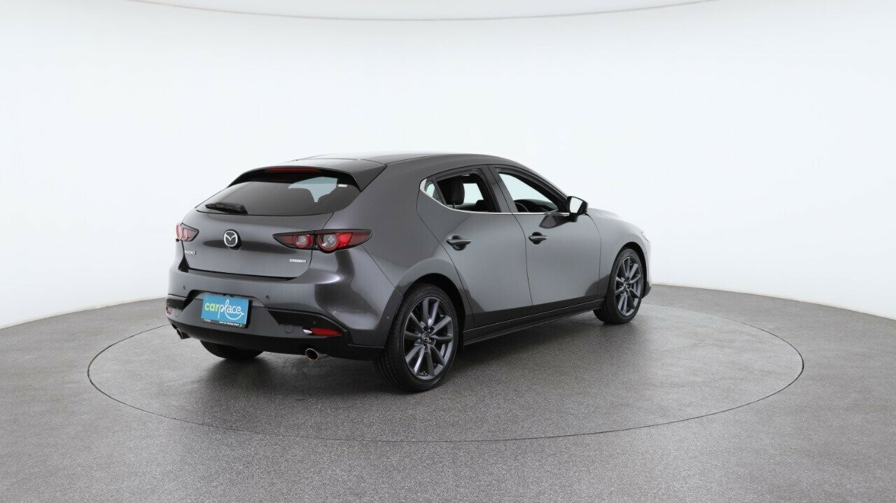 Mazda 3 image 4