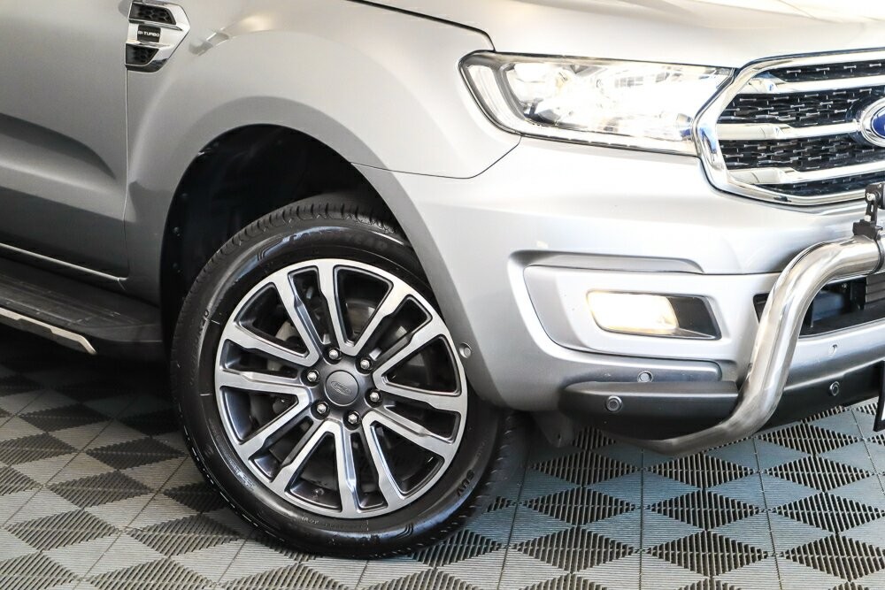 Ford Everest image 2