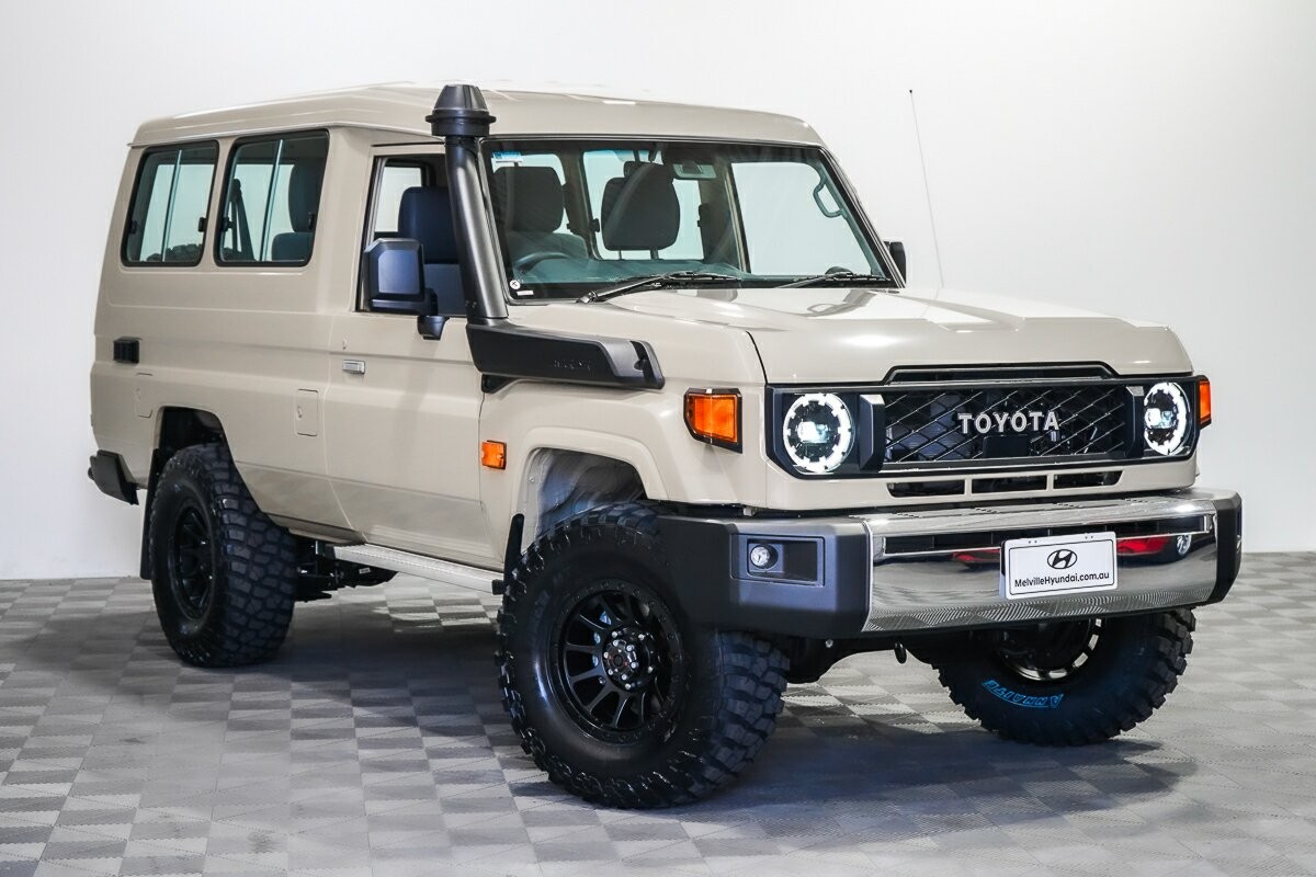 Toyota Landcruiser image 1