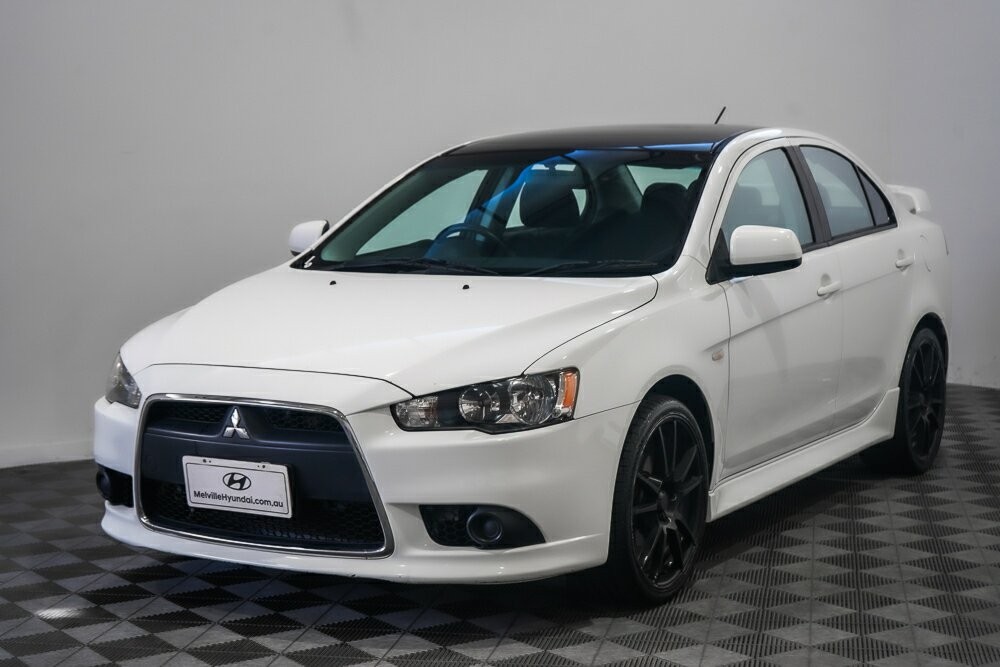 Mitsubishi Lancer image 3