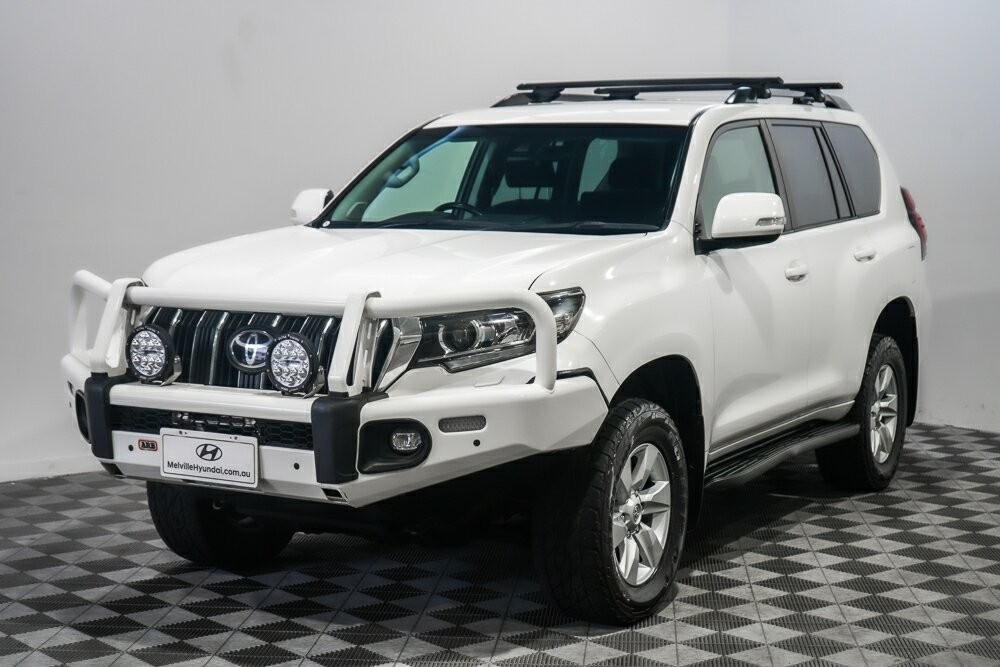 Toyota Landcruiser Prado image 4