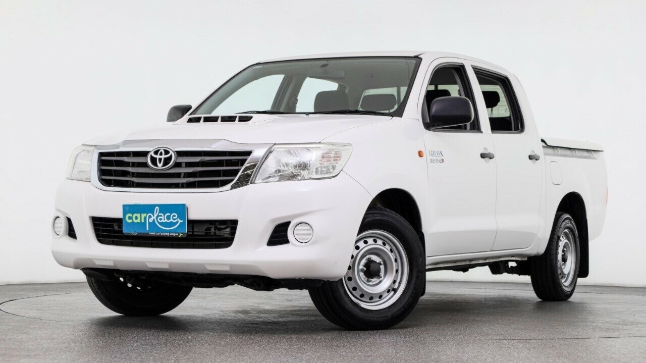 Toyota Hilux image 1