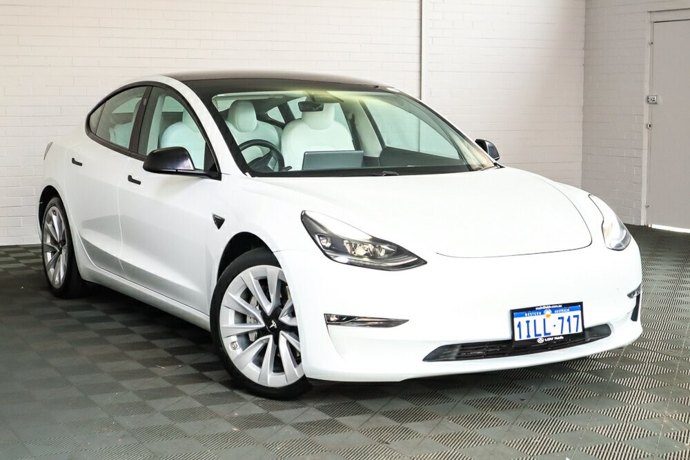 Tesla Model 3 image 1