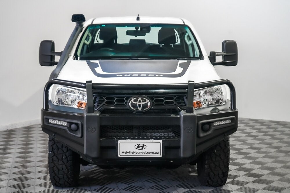 Toyota Hilux image 3