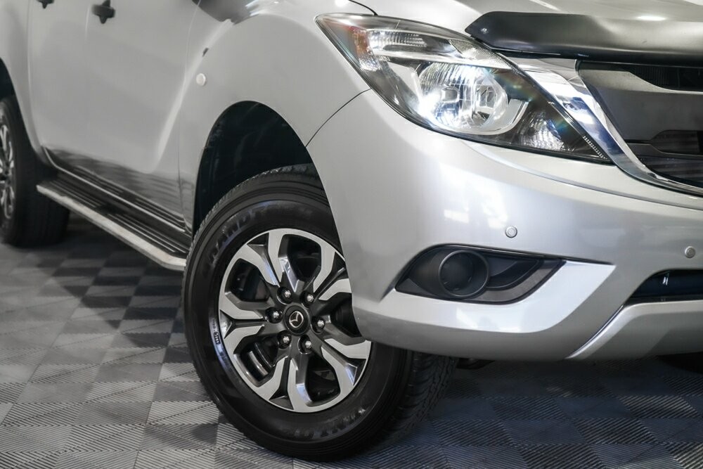 Mazda Bt-50 image 2