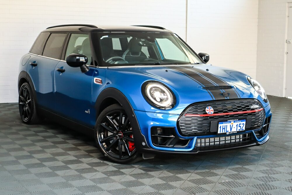 Mini Clubman image 1