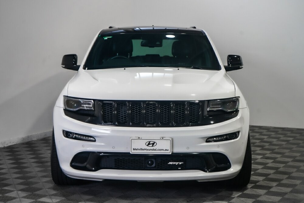 Jeep Grand Cherokee image 3